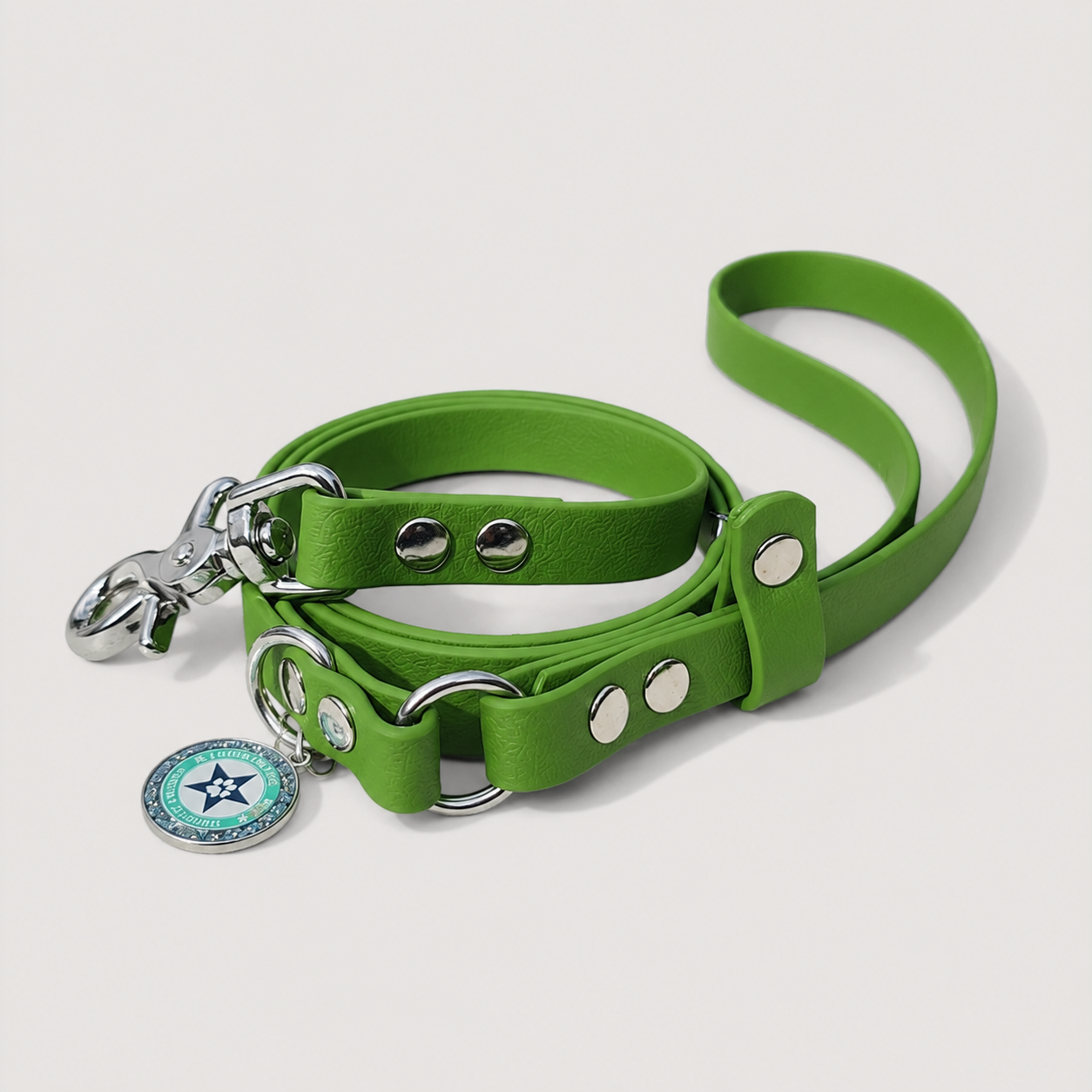 Laisse classique pour chien vert kaki  16mm waterproof fait main à Marseille — l'Atelier du Chien Français