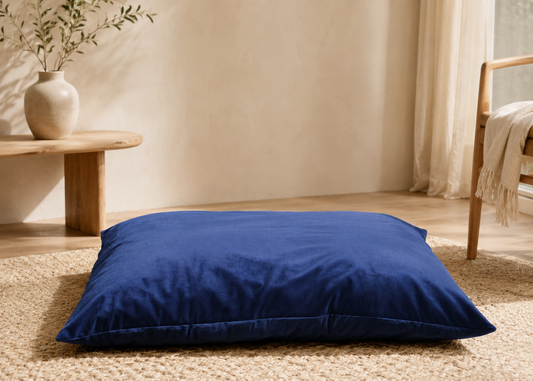 Coussin signature "lili" bleu nuit pour chien compactable lavable  fait main à Marseille — L'Atelier du Chien Français