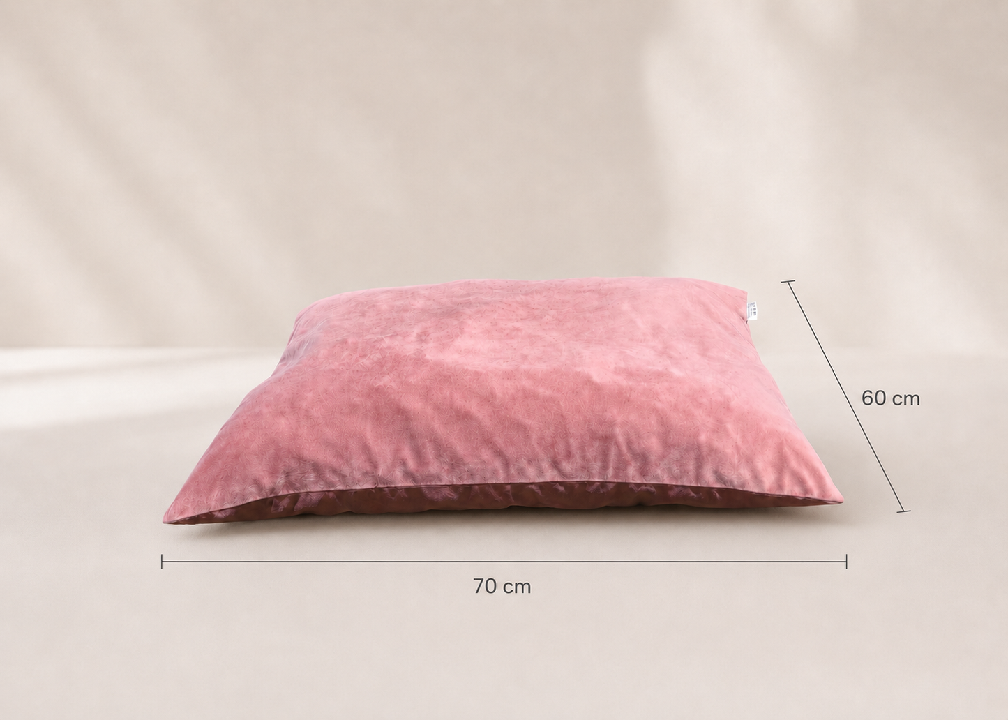 Housse de rechange officielle couleur bois de rose en 70cm par 60cm pour le Coussin Signature "Lili" L'atelier du Chien Français. Velours premium fait main à Marseille